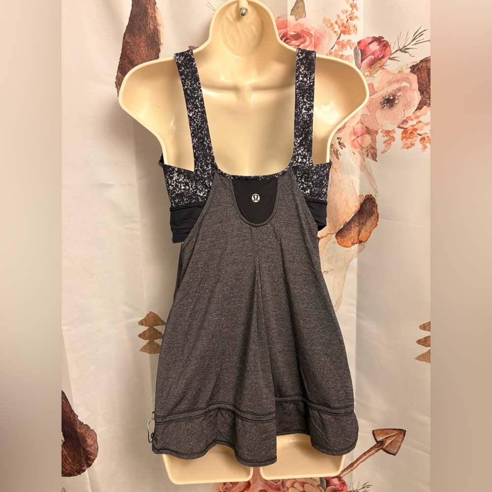 Size 10 lululemon tank top - Picture 4 of 7